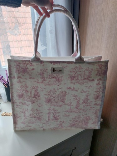 Harrods tote bag - harrods,